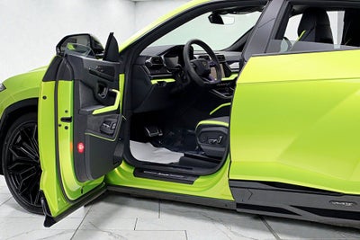 2025 Lamborghini Urus SE Org MSRP $349,965