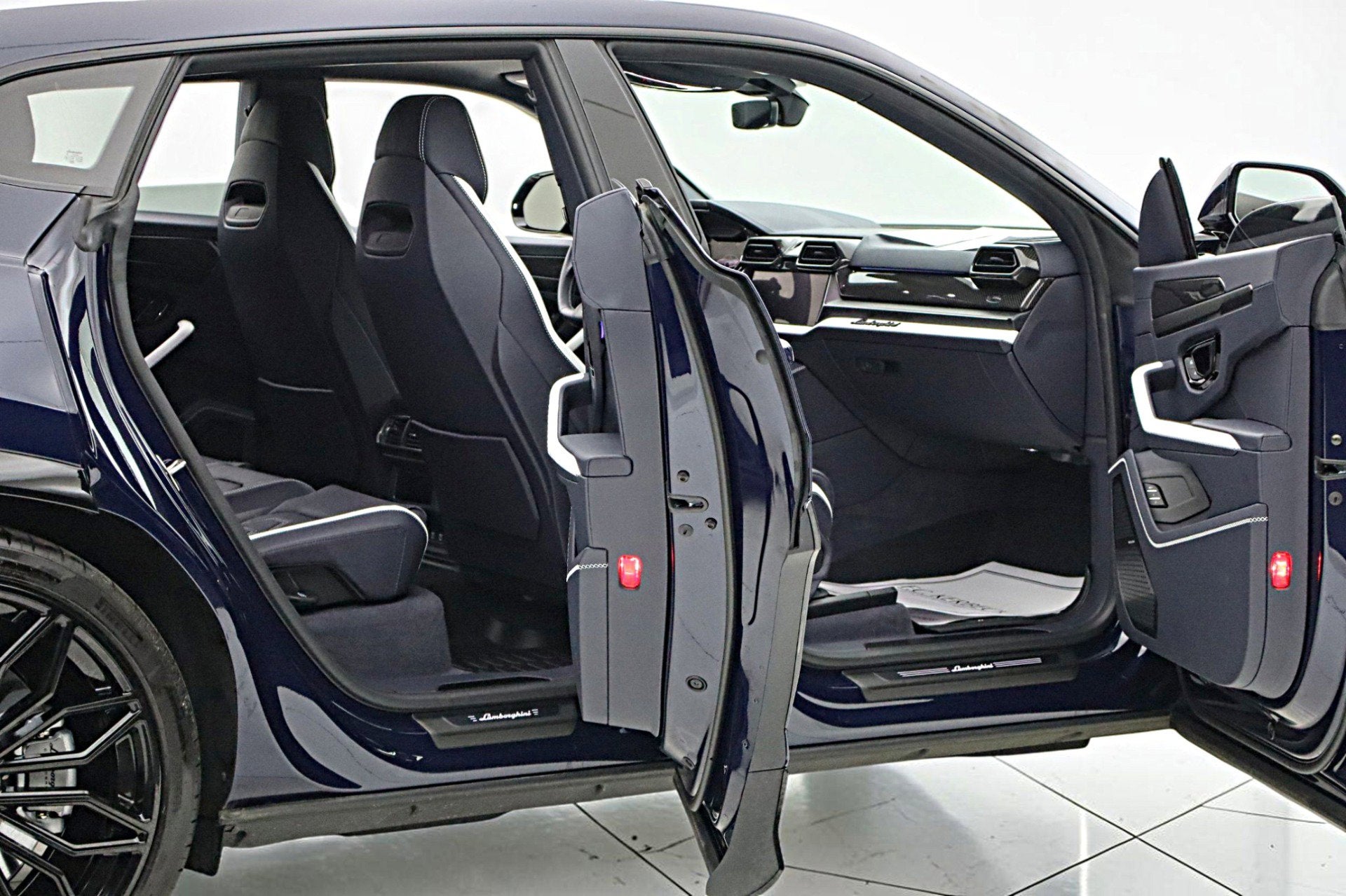 2025 Lamborghini Urus SE/LEASE OPTIONS AVAILABLE