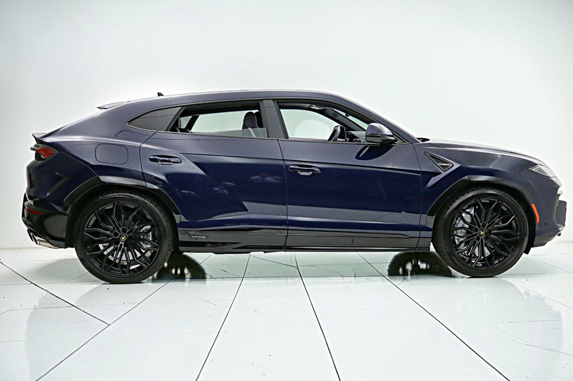2025 Lamborghini Urus SE/LEASE OPTIONS AVAILABLE