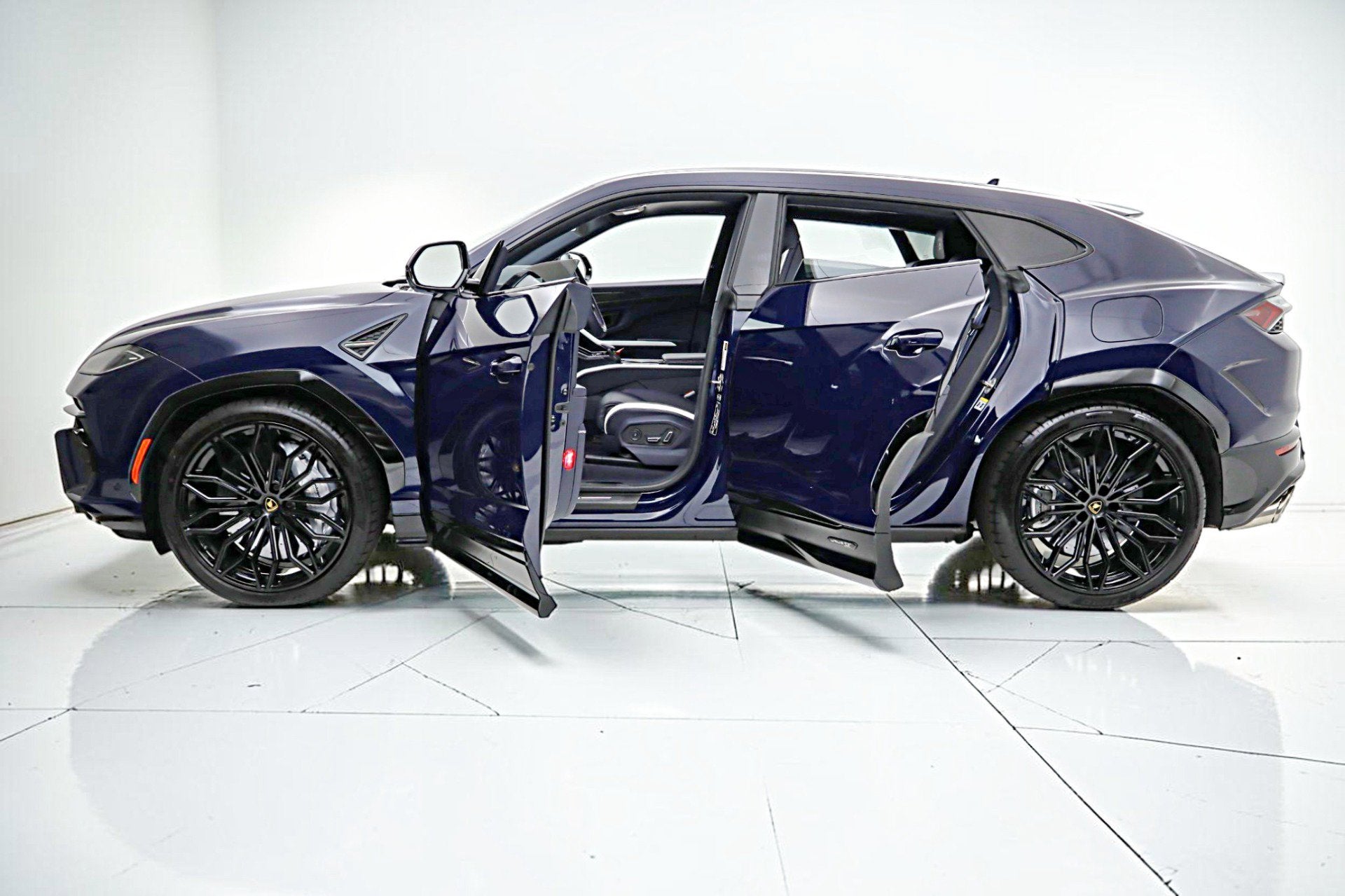 2025 Lamborghini Urus SE/LEASE OPTIONS AVAILABLE
