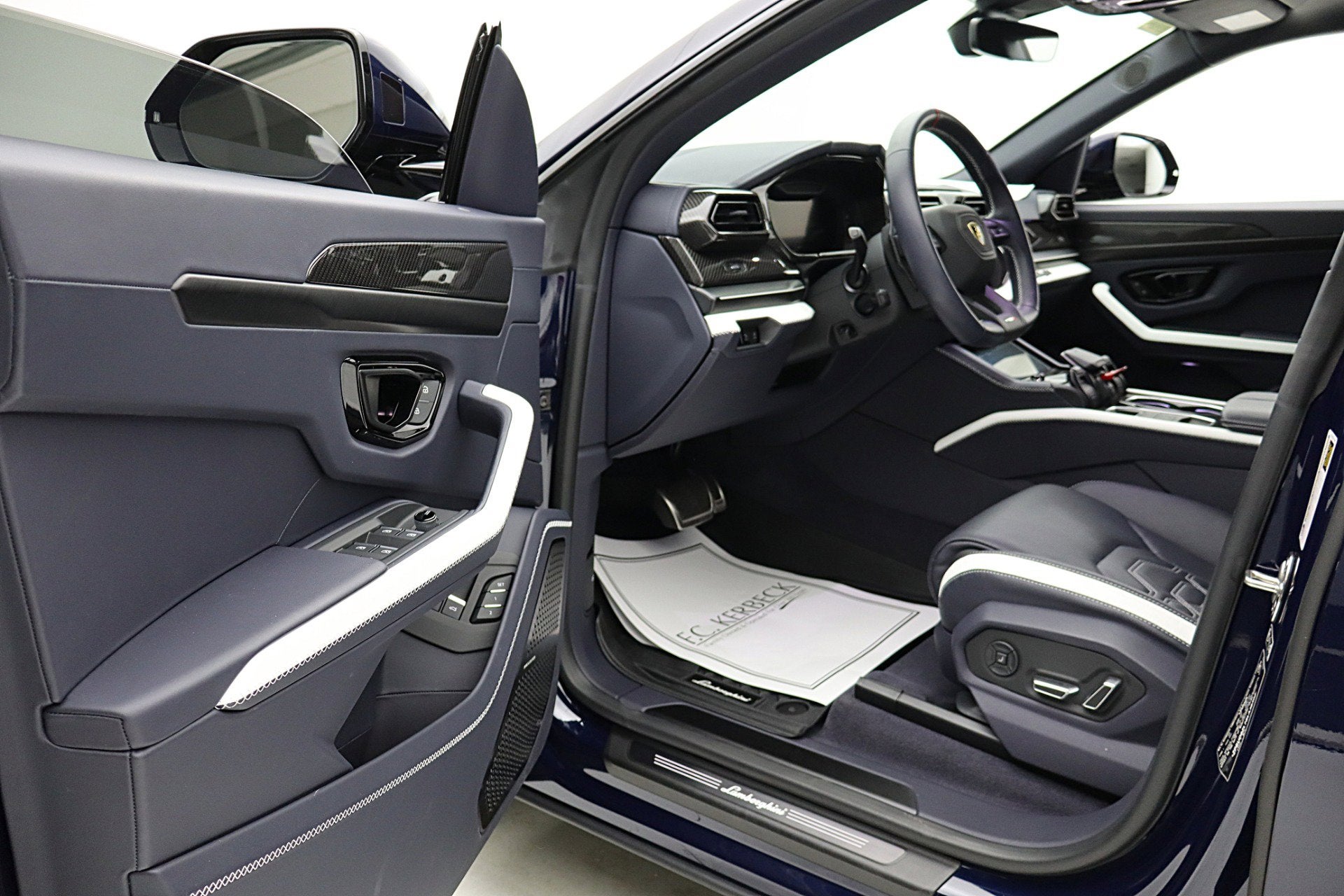2025 Lamborghini Urus SE/LEASE OPTIONS AVAILABLE