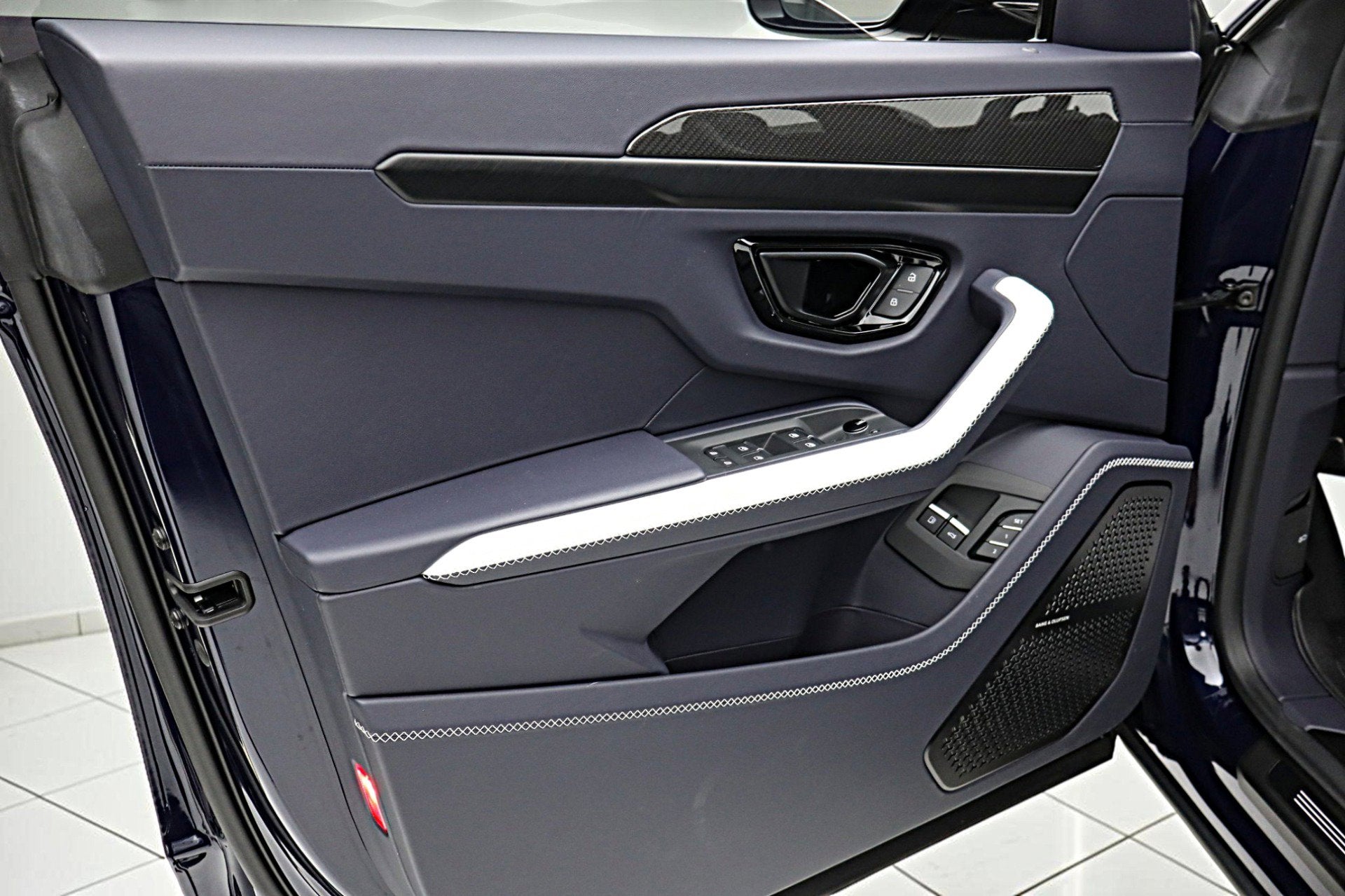 2025 Lamborghini Urus SE/LEASE OPTIONS AVAILABLE