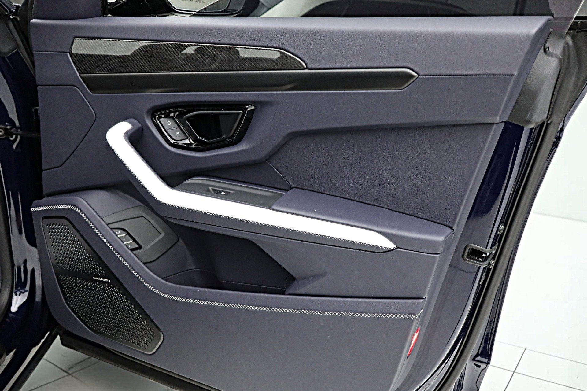 2025 Lamborghini Urus SE/LEASE OPTIONS AVAILABLE