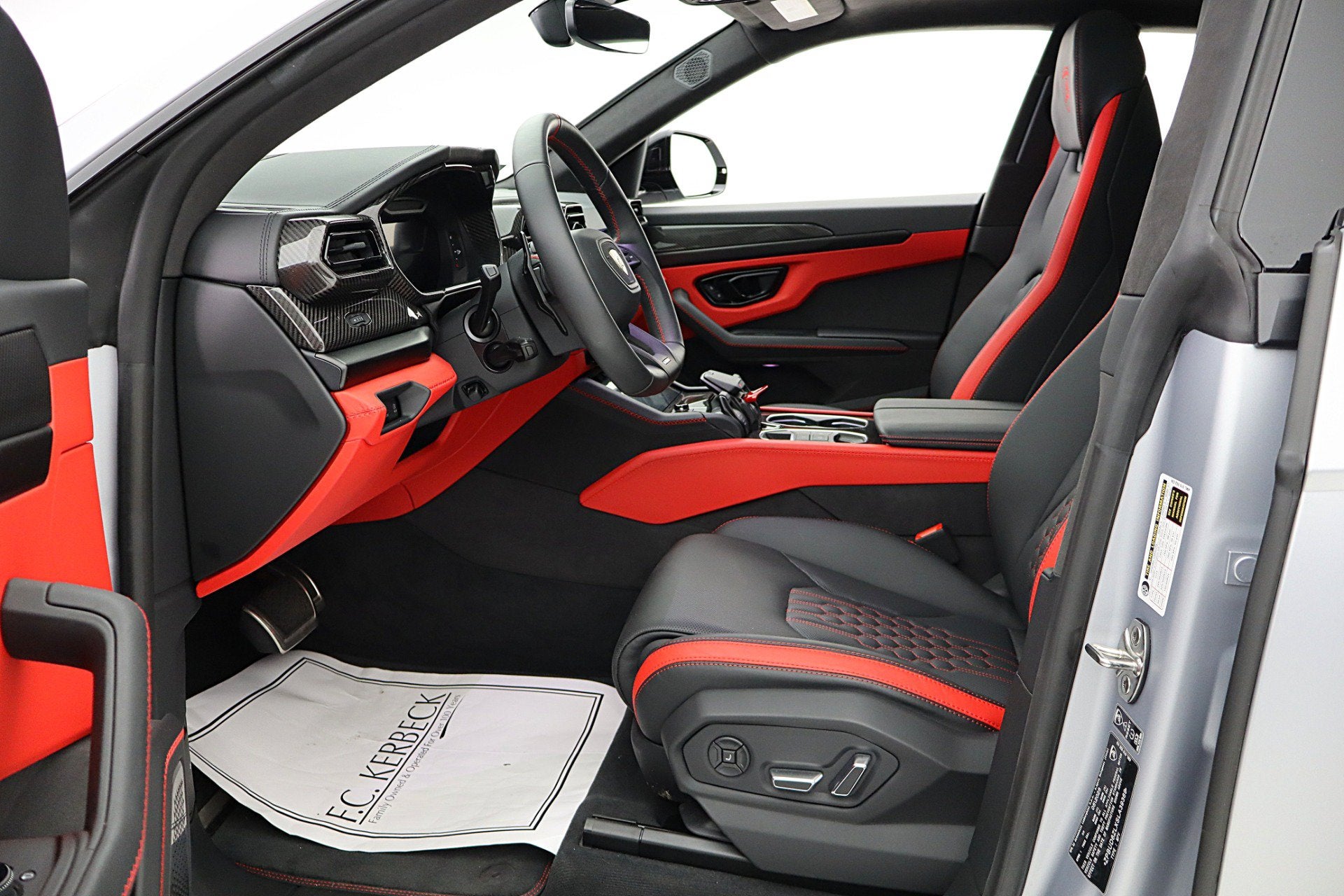 2025 Lamborghini Urus SE/LEASE OPTIONS AVAILABLE