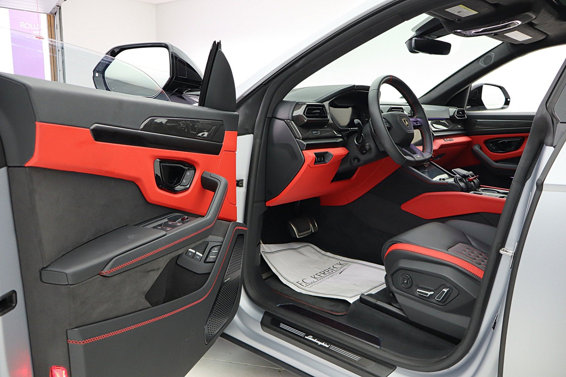 2025 Lamborghini Urus SE/LEASE OPTIONS AVAILABLE