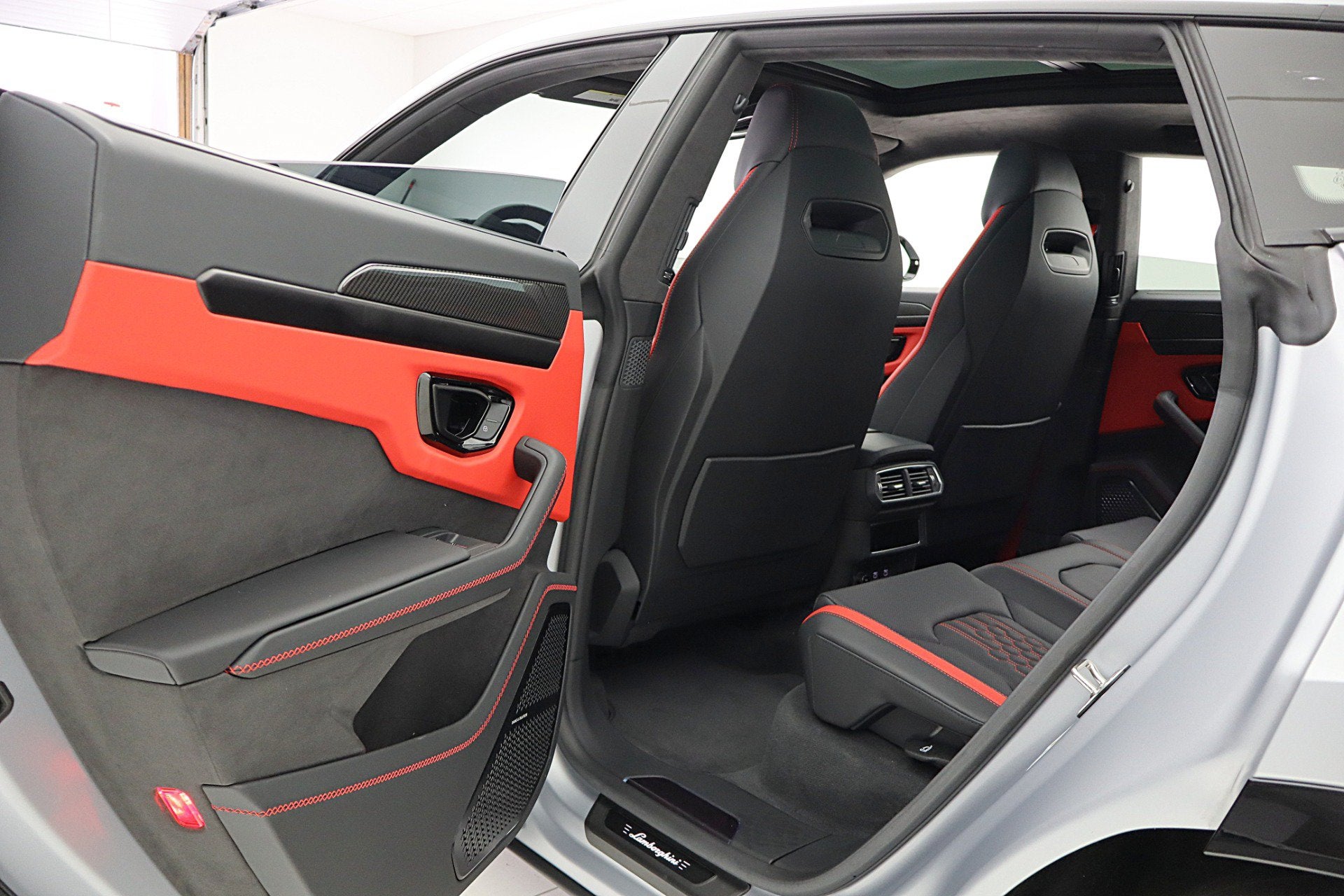 2025 Lamborghini Urus SE/LEASE OPTIONS AVAILABLE