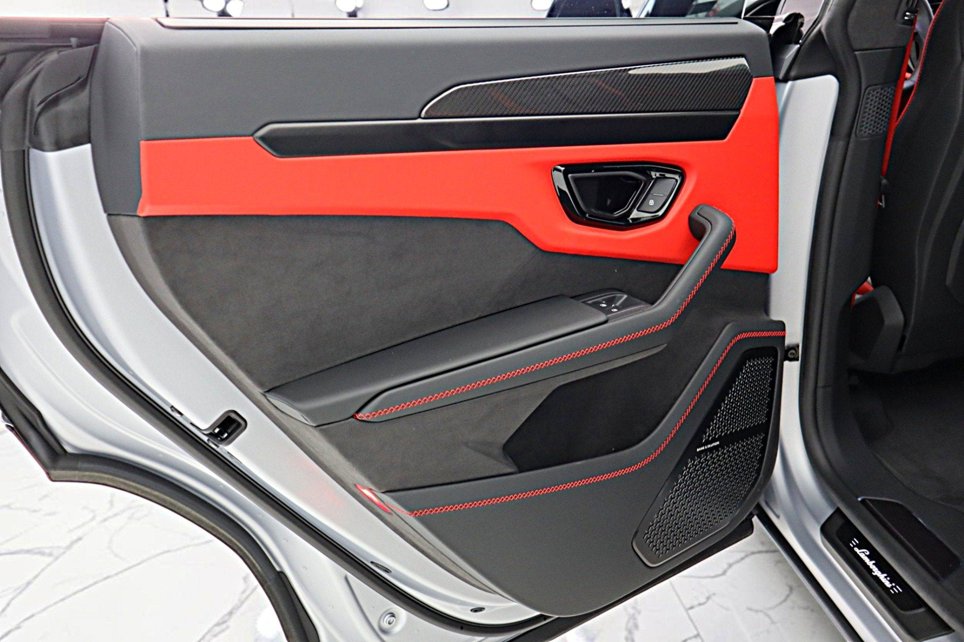 2025 Lamborghini Urus SE/LEASE OPTIONS AVAILABLE