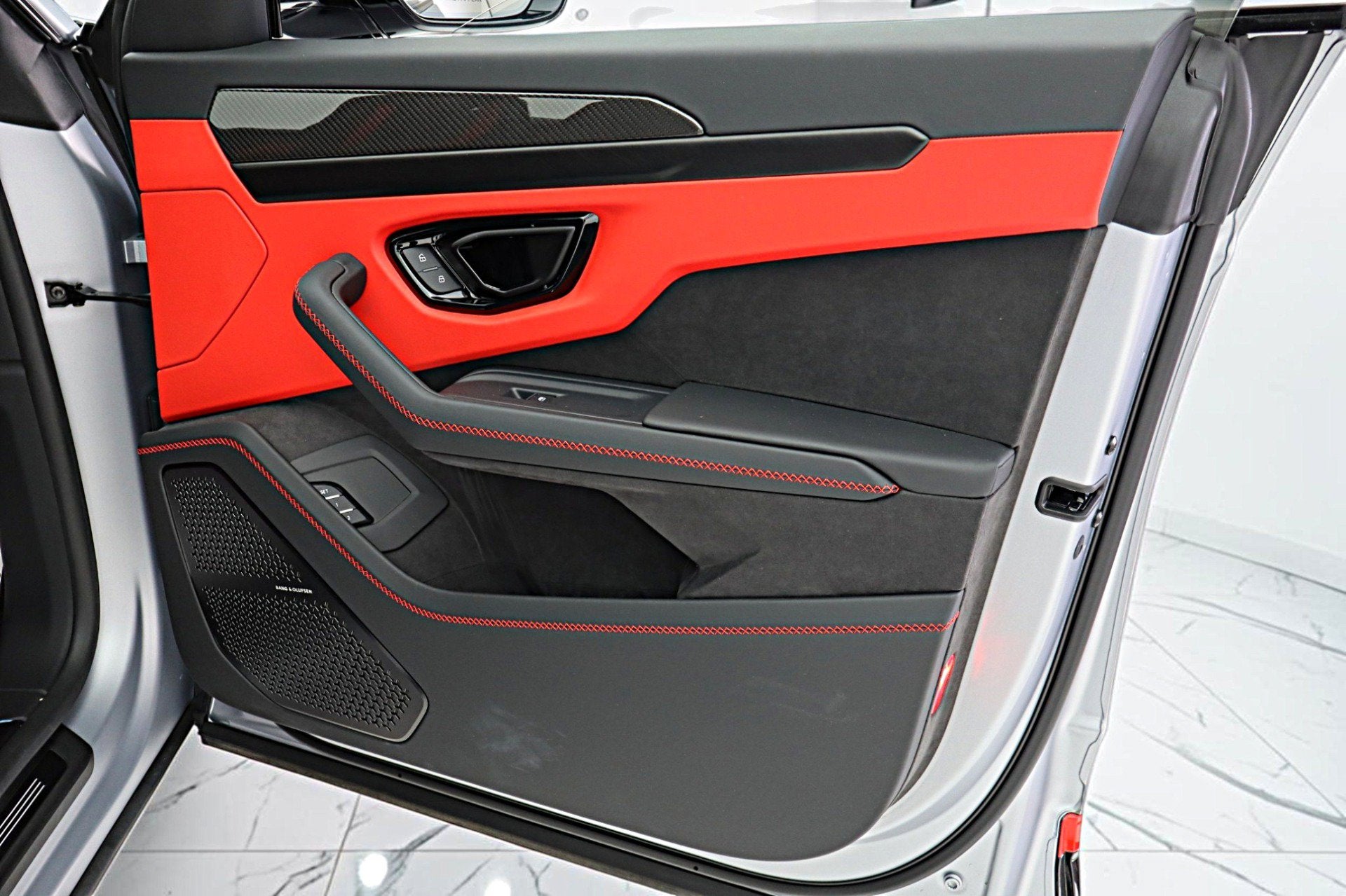 2025 Lamborghini Urus SE/LEASE OPTIONS AVAILABLE