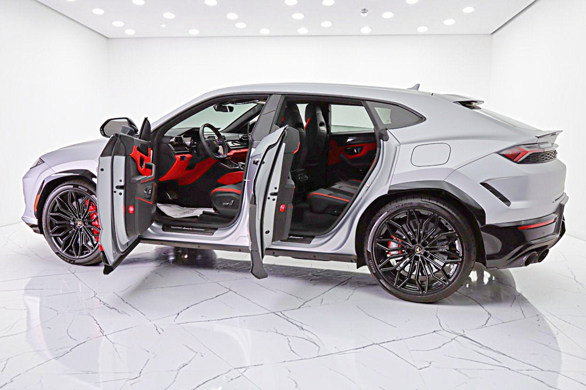 2025 Lamborghini Urus SE/LEASE OPTIONS AVAILABLE